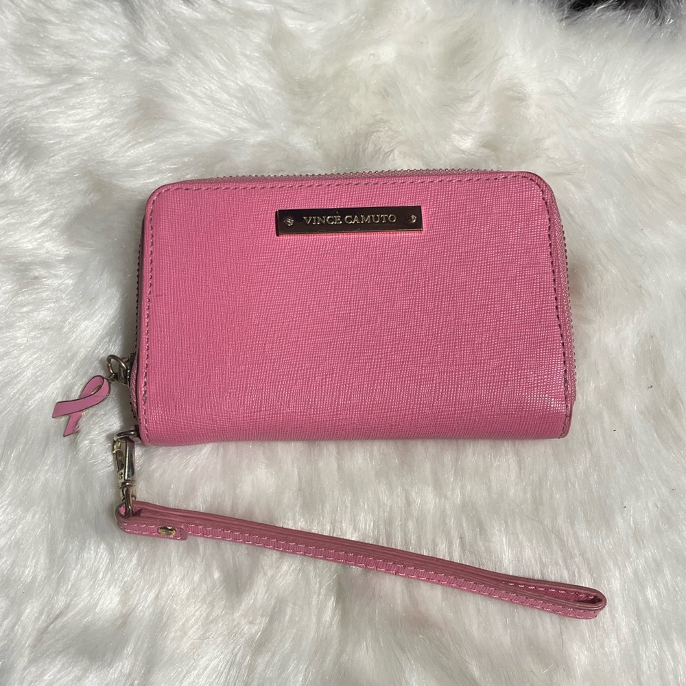 Vince Camuto leather wristlet